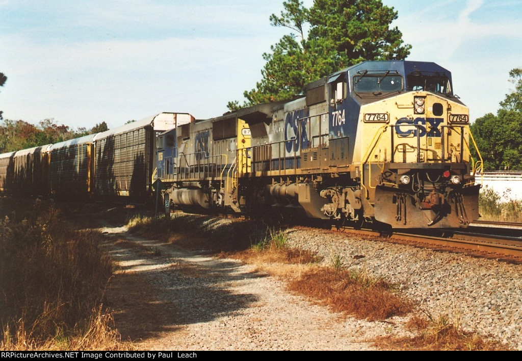 Vehicle train turns west at the junction